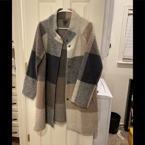EUC Paraphrase wool coat. Size L.
